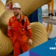 Na ongeveer 10 jaar als zeevarende verruilt hij zijn bestaan